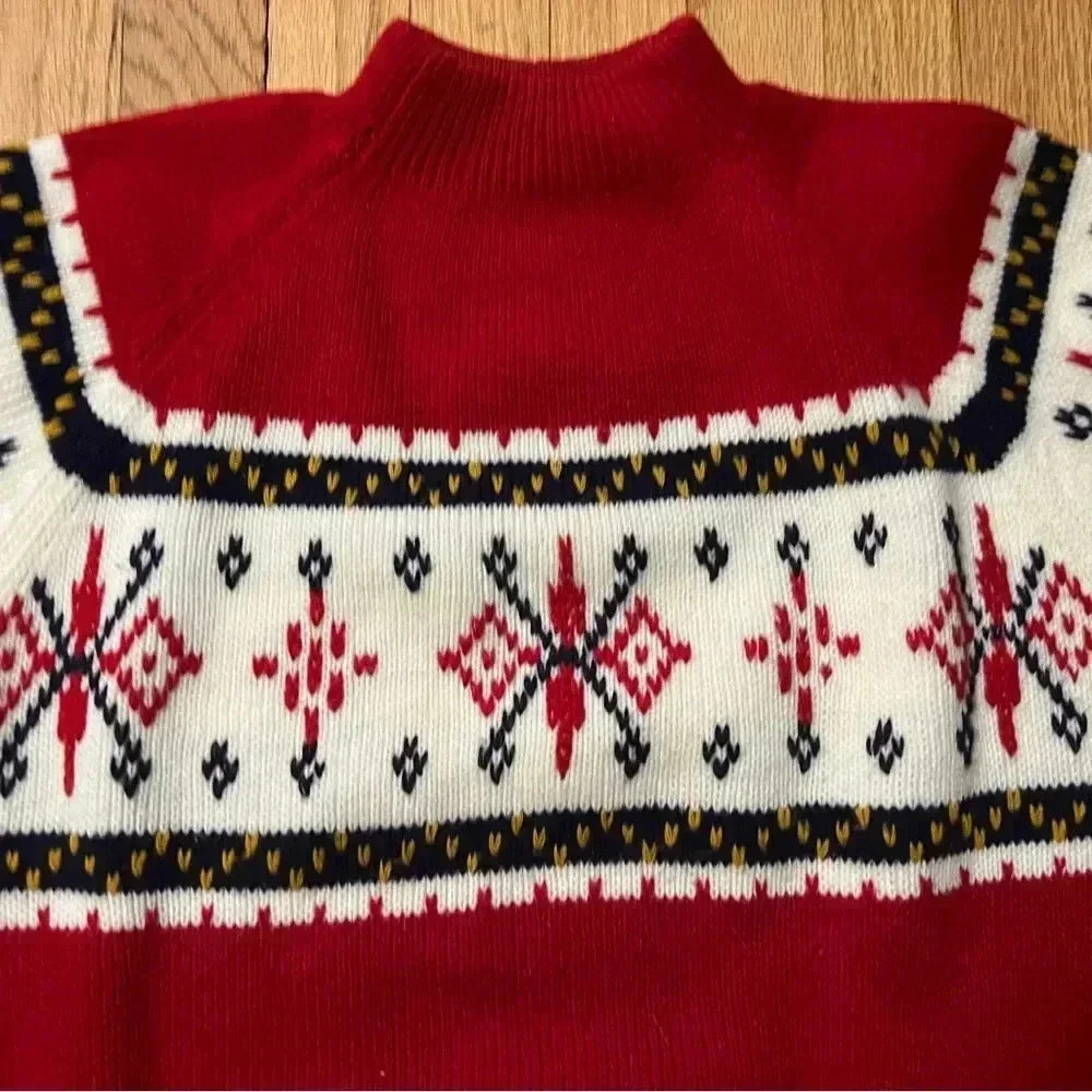 Vintage Sweater in red and white size small - Picture 6 of 9